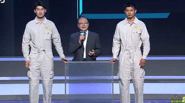 Nhà khoa học Trung Quốc trình diễn khả năng “tàng hình” bằng vật liệu đặc biệt