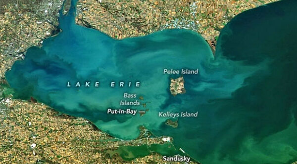 Vượt qua tam giác quỷ Bermuda, hồ nước “nuốt chửng” 2.500 tàu: Bí mật là gì?