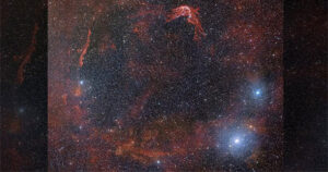 Mỹ công bố hình ảnh “UFO” 1.800 năm trước “trỗi dậy từ ngôi mộ vũ trụ”