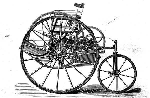 Chiếc xe ngựa gỗ được gắn động cơ là tiền đề cho xe ô tô ngày nay.