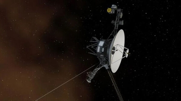 NASA nhận được tín hiệu liên lạc từ tàu vũ trụ cách 24 tỷ km