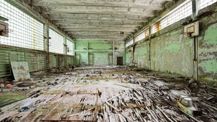 Bị bỏ hoang ngay sau thảm họa hạt nhân Chernobyl. Bị bỏ hoang ngay sau thảm họa hạt nhân Chernobyl.