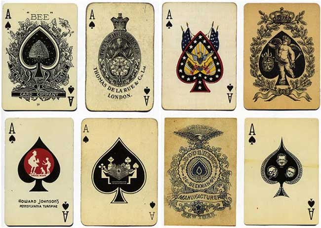 Át bích được xem là lá bài trang trí cầu kỳ nhất trong bộ bài Tây.